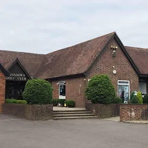 Golf Club House Free Multi Space Parking Apartment Bath